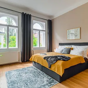 Hotel apartamentowy Kaizl Park