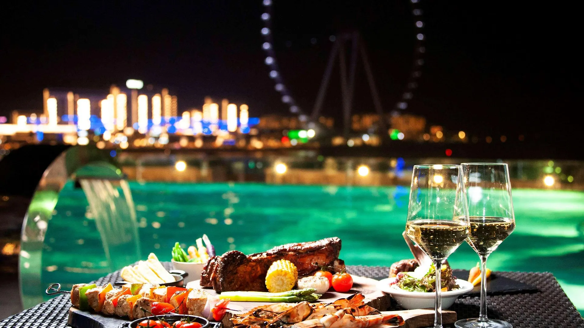 Sofitel Dubai Jumeirah Beach 5*,