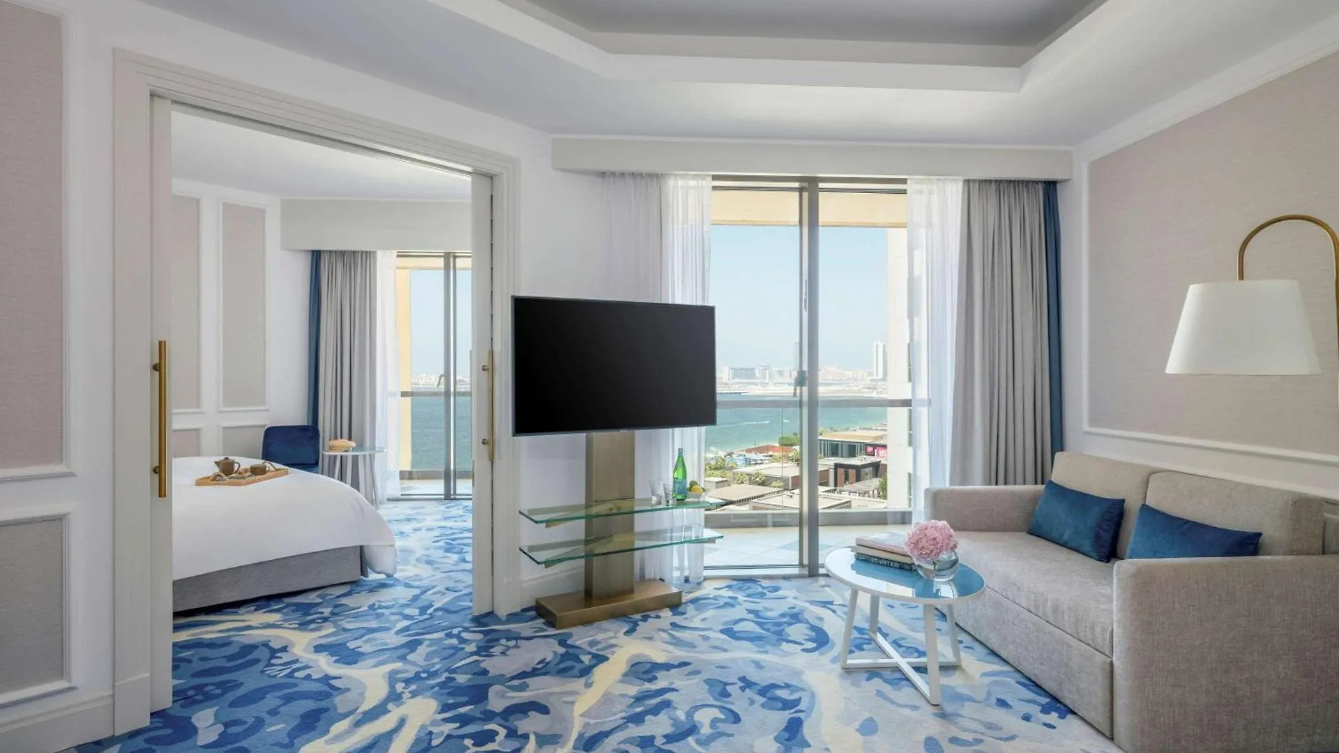 Sofitel Dubai Jumeirah Beach 5*,