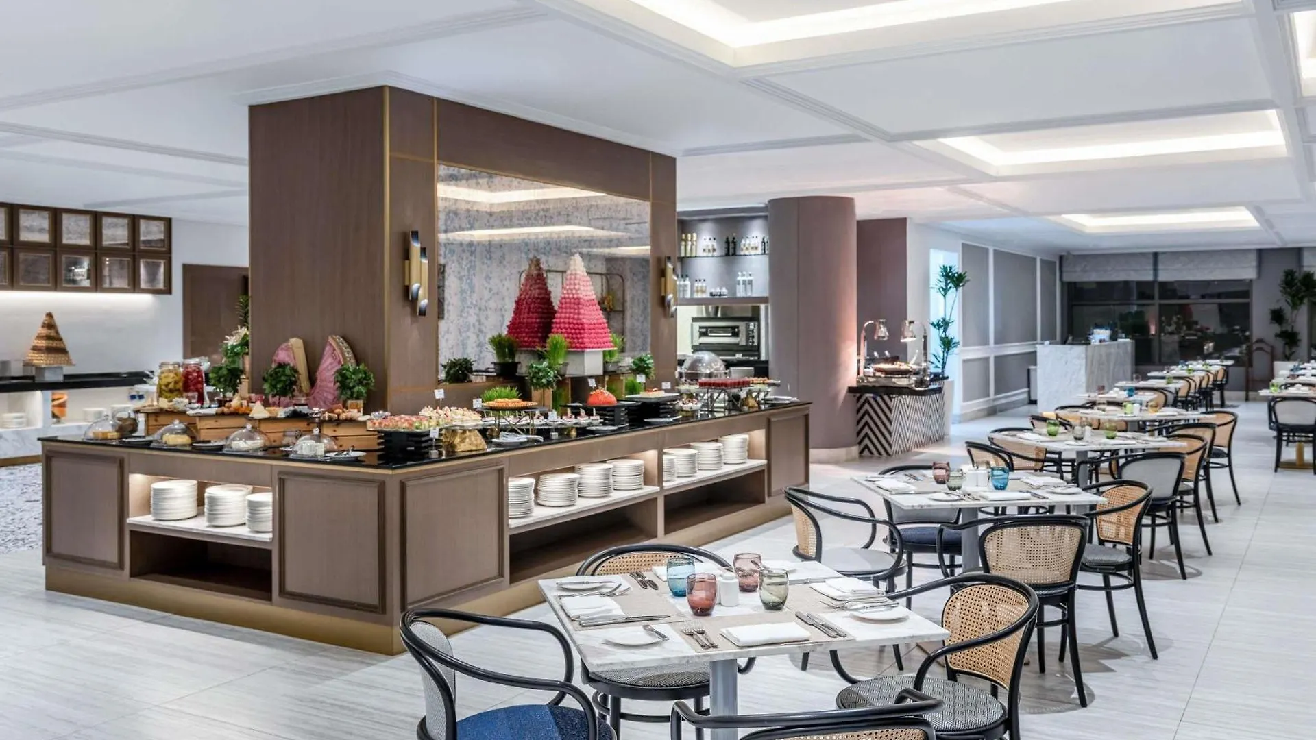 Sofitel Dubai Jumeirah Beach 5*,  United Arab Emirates